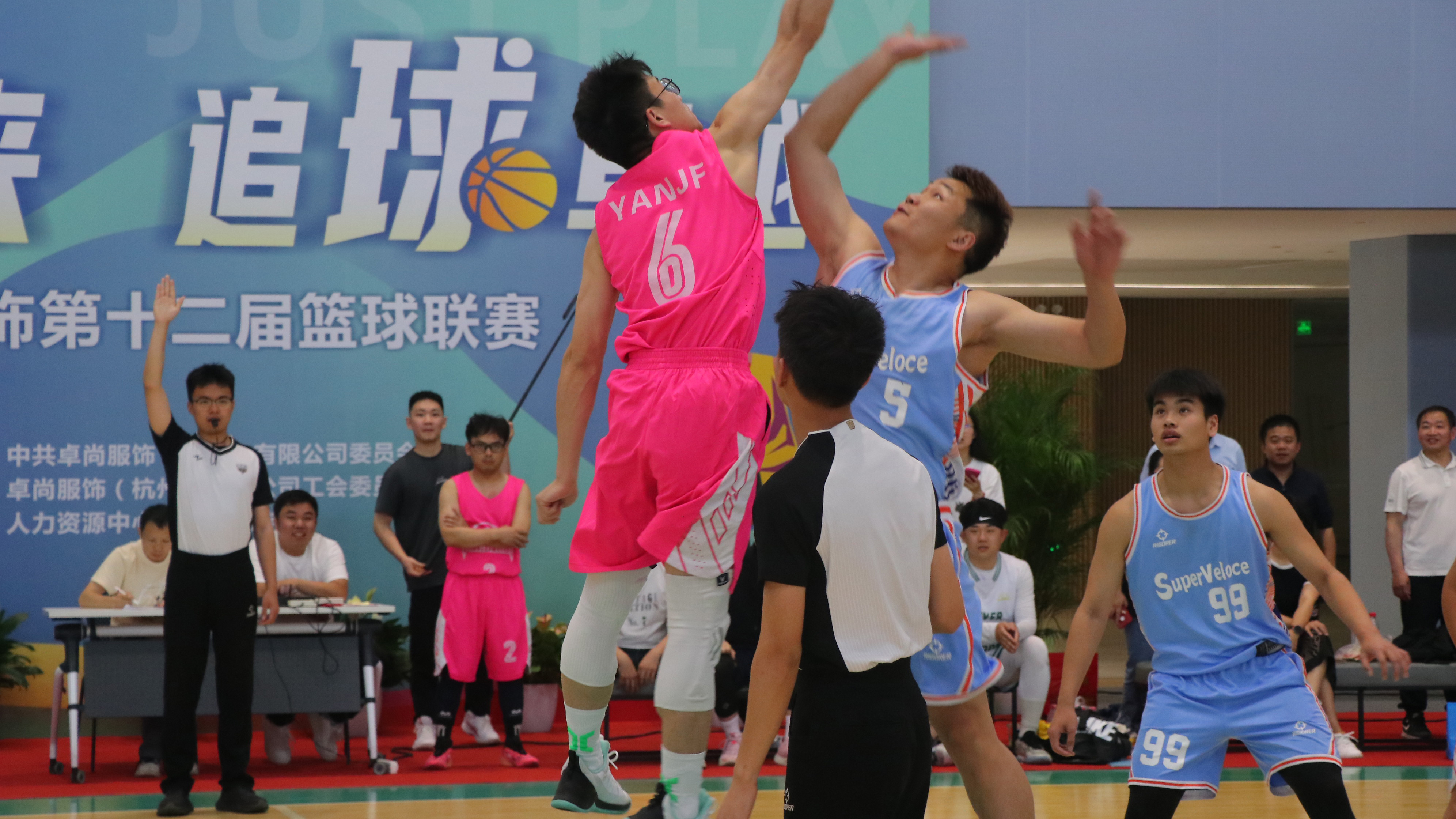 卓尚服飾丨十二載風(fēng)華正盛，尚聚青春之夢(mèng)